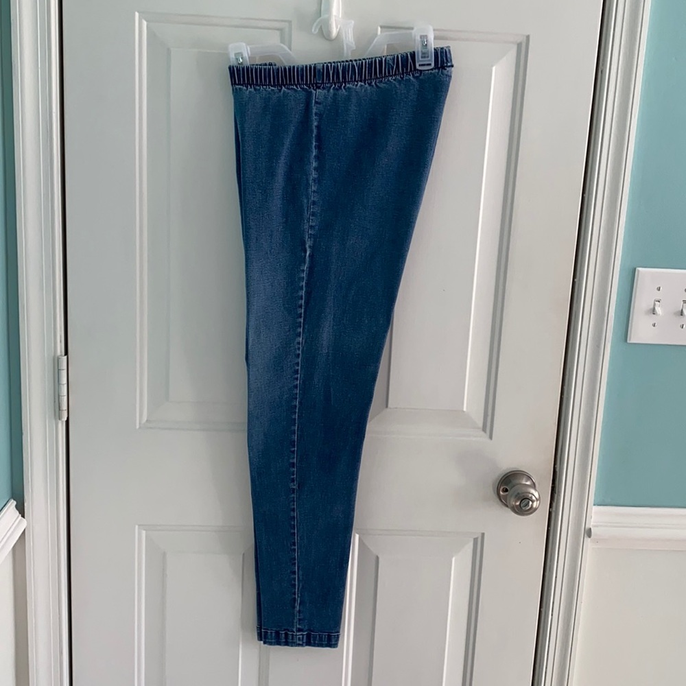 Chic 2 pair, pre-washed elastic waist jeans